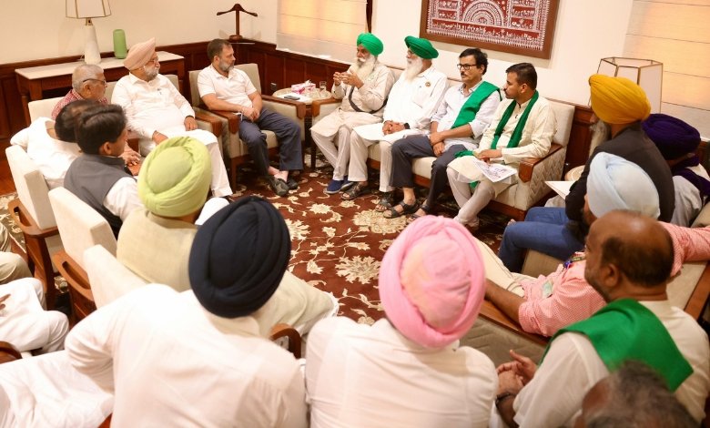 Rahul Gandhi Meets Farmer Leaders Amid Controversy Over Initial Denial of Entry